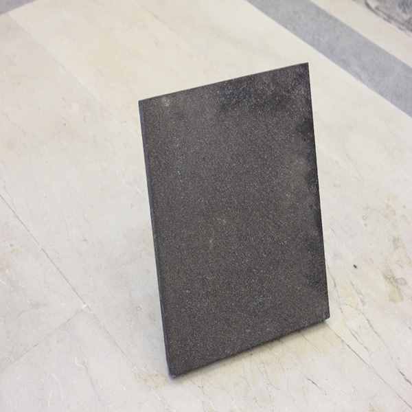 bazalt, bazalt bordür , bazalt döşeme , bazalt kaplama , mucartalı bazalt , honlu bazalt , patinatolu bazalt , küptaş , kesme küptaş , kırma küptaş , bazalt kumu , bazalt engelli taşı , bazalt duba