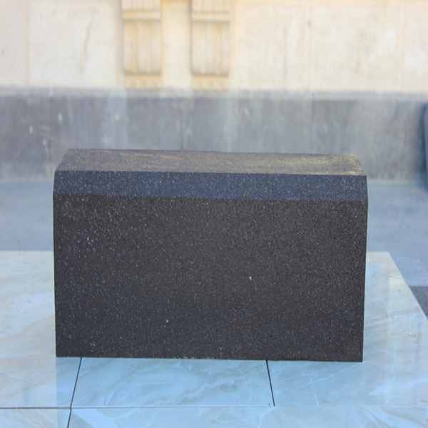 bazalt, bazalt bordür , bazalt döşeme , bazalt kaplama , mucartalı bazalt , honlu bazalt , patinatolu bazalt , küptaş , kesme küptaş , kırma küptaş , bazalt kumu , bazalt engelli taşı , bazalt duba