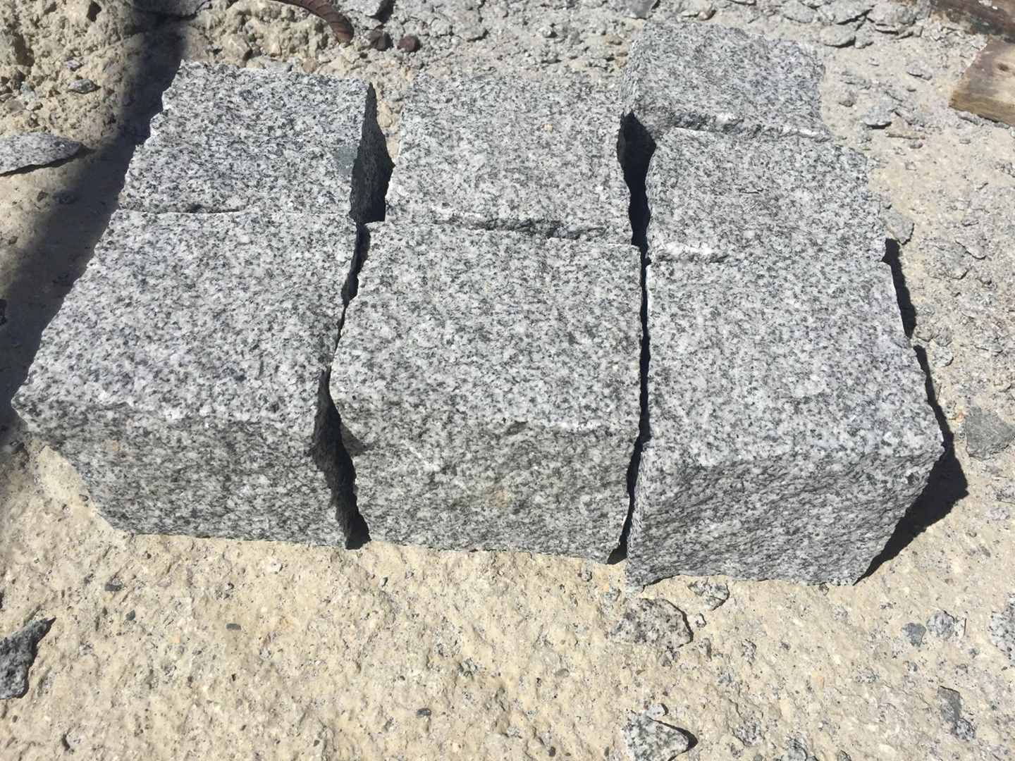 granit , granit kumu , granit döşeme , granit kaplama , granit bordür , granit mozaik , granit yol taşı