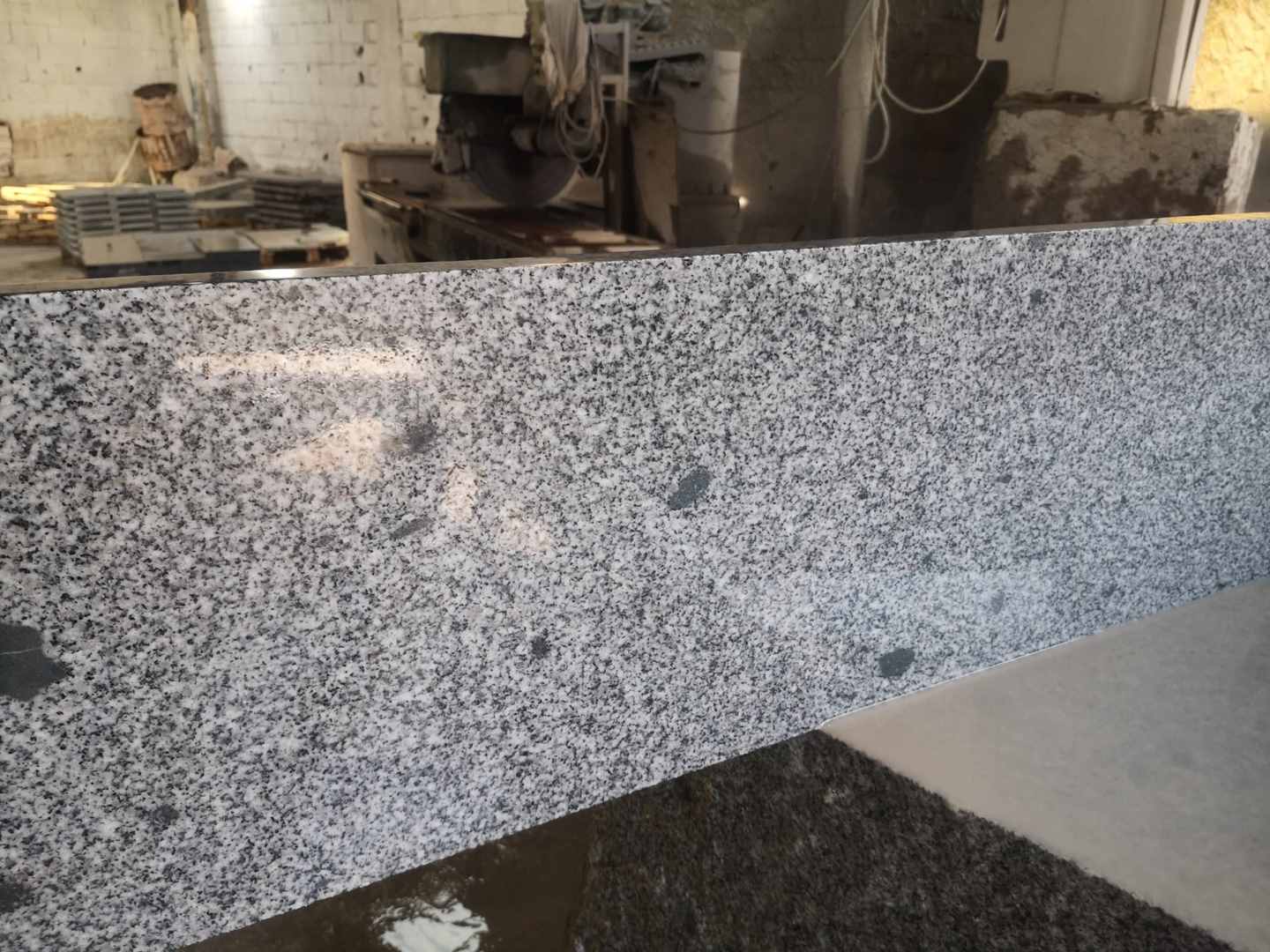 granit , granit kumu , granit döşeme , granit kaplama , granit bordür , granit mozaik , granit yol taşı