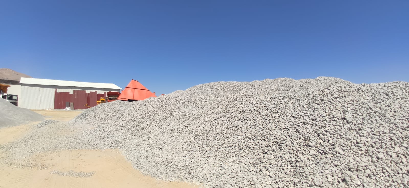 bazalt kumu , granit kumu , mozaik , mıcır , karo kumu , kilit taşı kumu , yapı kumları